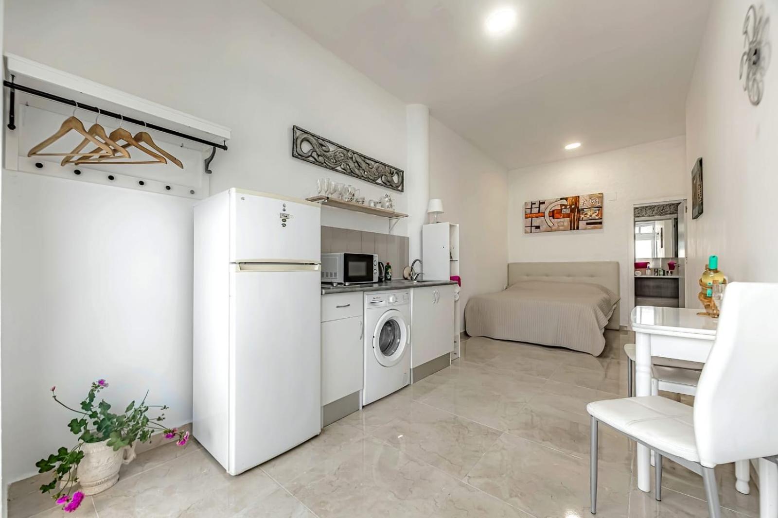 Apartment On Pinta Beach 阿德耶 外观 照片